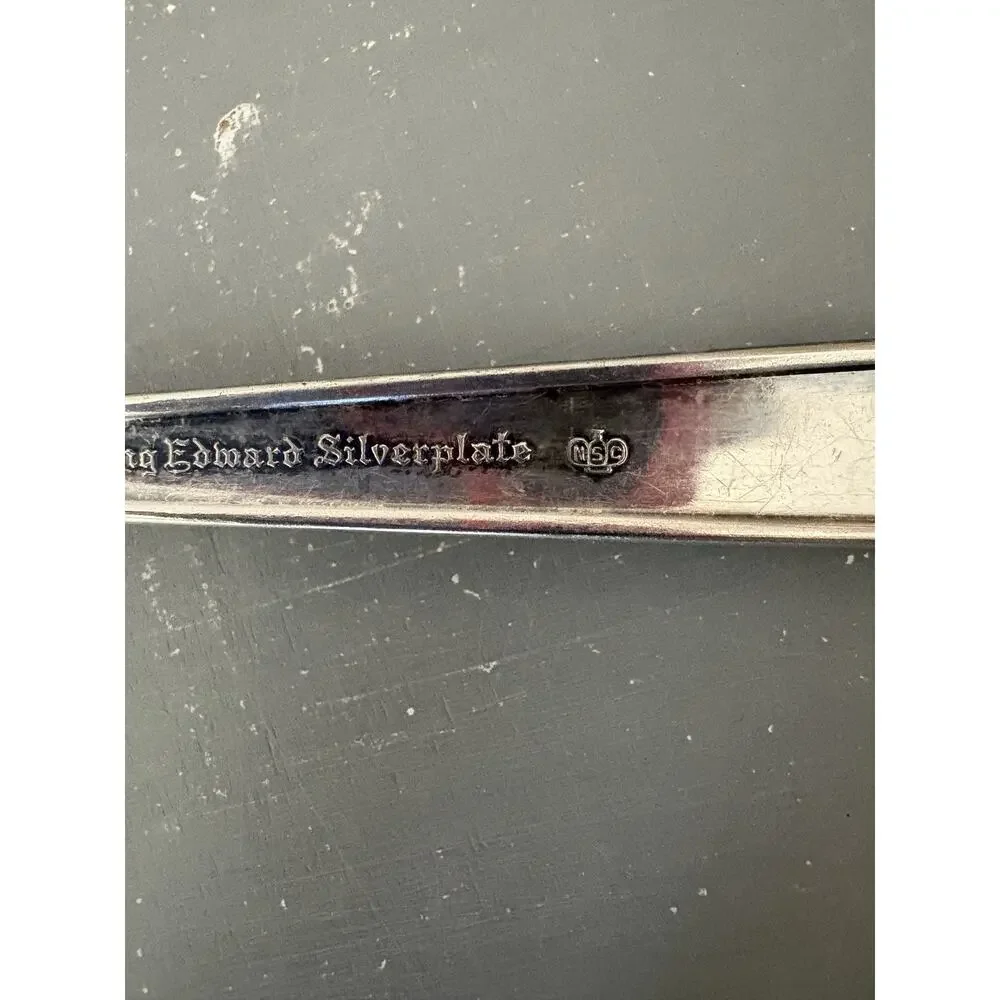 Antique Moss Rose Fish Serving Fork – King Edward Silverplate – S L & G H Rogers